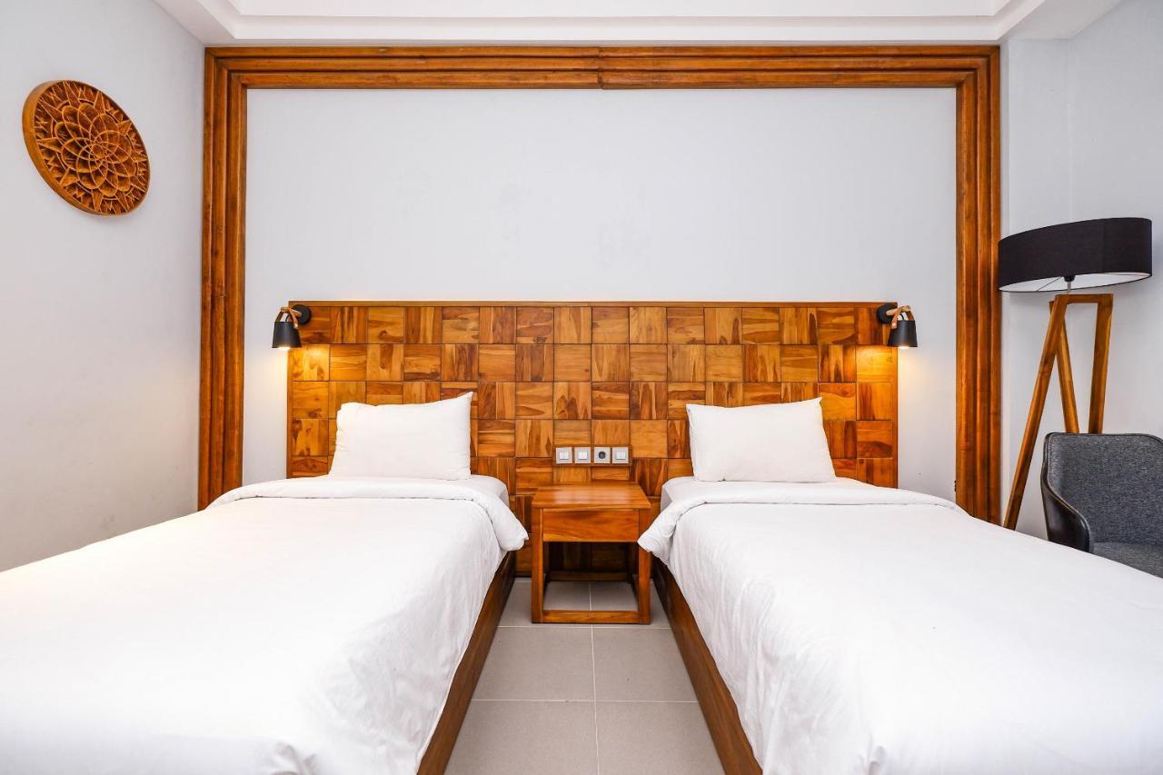 Maharani Guest House Yogyakarta Exterior photo